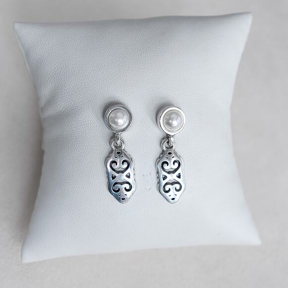 Brighton Geneva Pearl Dangle Earrings Silver Plated Post Backs Retired Design - Picture 1 of 7